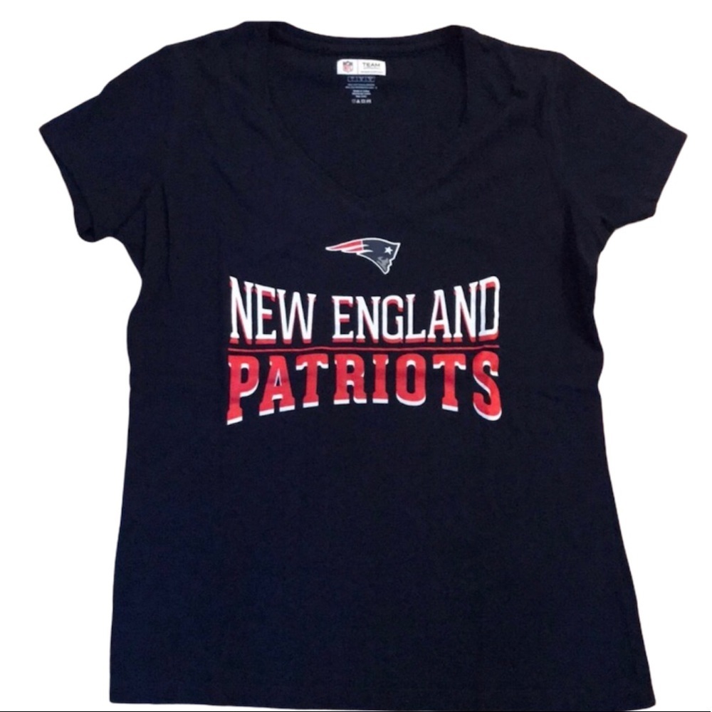 New England Patriots V neck Tee